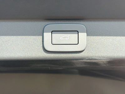 2026 Land Rover Range Rover Sport — photo 14 view