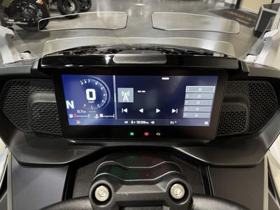 2026 Can-Am Spyder F3 Limited Platine — photo 10 view