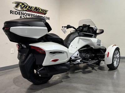 2026 Can-Am Spyder F3 Limited Platine — detail view