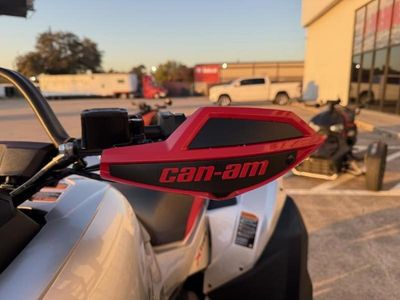 2026 Can-Am Renegade X mr 1000 R Hyper Silver & Legion Red — photo 27 view