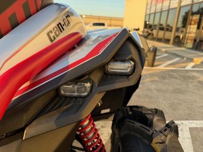 2026 Can-Am Renegade X mr 1000 R Hyper Silver & Legion Red — photo 24 view