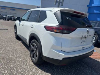 2024 Nissan Rogue — photo 18 view