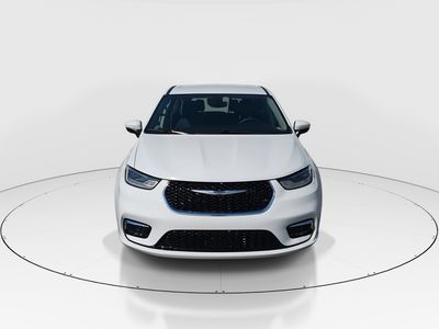 2023 Chrysler Pacifica — side profile view