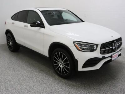 2022 Mercedes-Benz GLC AWD — interior view
