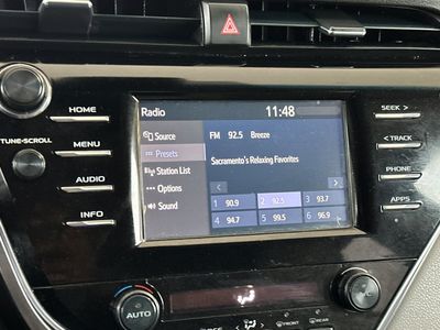 2018 Toyota Camry - Photo 19