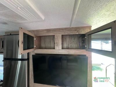 2023 Palomino Solaire — photo 17 view