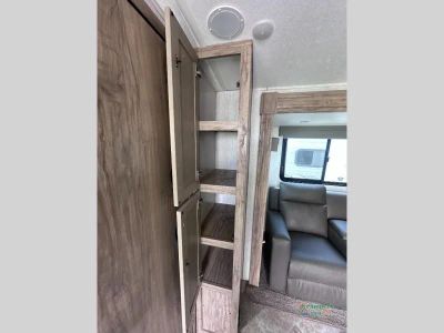 2023 Palomino Solaire — photo 14 view