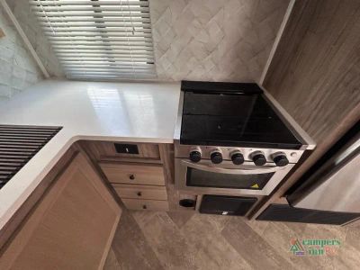 2023 Palomino Solaire — photo 20 view