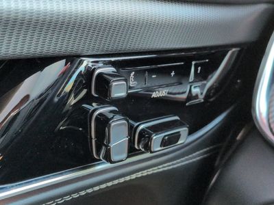 2023 Jeep Grand Wagoneer - Photo 20