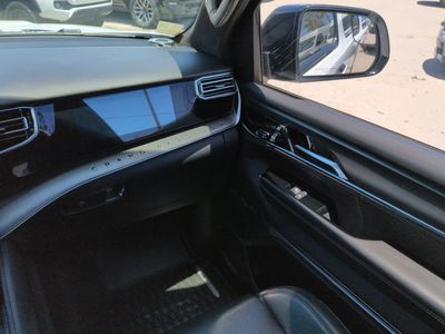 2023 Jeep Grand Wagoneer - Photo 17