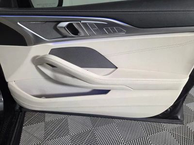 2022 BMW 8 Series — photo 32 view
