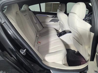 2022 BMW 8 Series — photo 30 view
