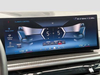 2026 BMW X5 — photo 36 view
