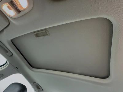 2009 Lincoln MKZ — photo 23 view