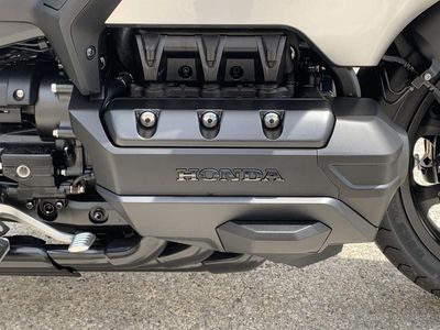 2025 Honda Gold Wing Tour - Photo 11