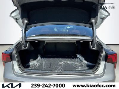 2026 Kia K5 — photo 11 view
