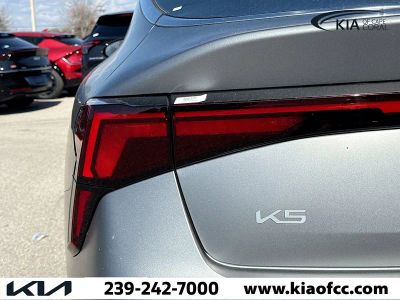 2026 Kia K5 — photo 9 view