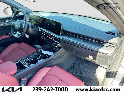 2026 Kia K5 — photo 13 view