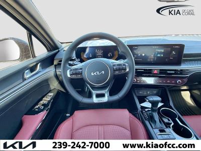 2026 Kia K5 — photo 16 view