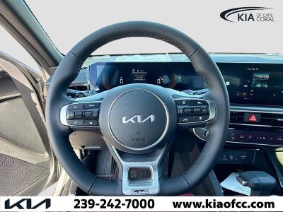 2026 Kia K5 — photo 37 view