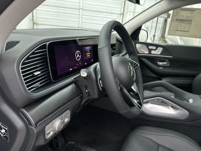 2026 Mercedes-Benz GLE — photo 9 view