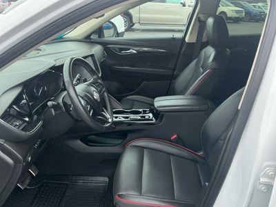 2022 Buick Envision — photo 9 view