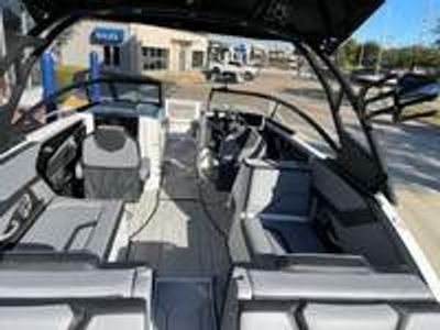 2026 Yamaha 255 XE - Photo 16