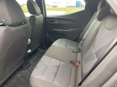 2027 Chevrolet Bolt - Photo 13