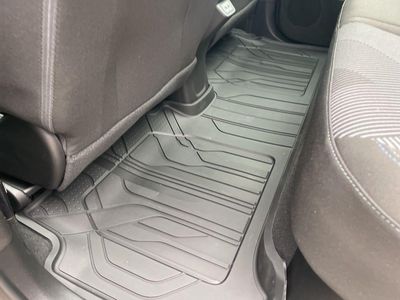2027 Chevrolet Bolt - Photo 14