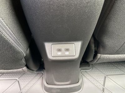 2027 Chevrolet Bolt - Photo 15