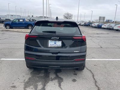 2027 Chevrolet Bolt - Photo 4