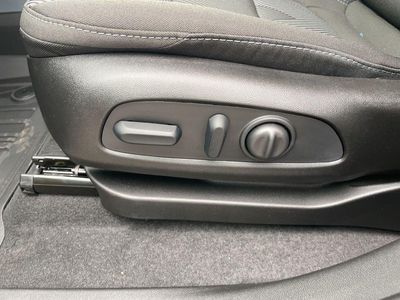 2027 Chevrolet Bolt - Photo 19