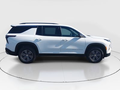 2025 Chevrolet Traverse - Photo 8