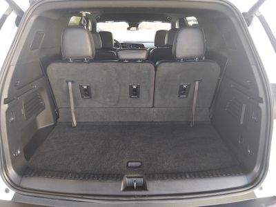 2025 Chevrolet Traverse - Photo 11