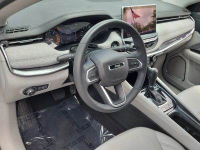 2022 Jeep Compass — photo 15 view