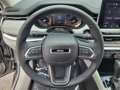 2022 Jeep Compass — photo 21 view