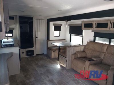 2025 Palomino Puma - Photo 23