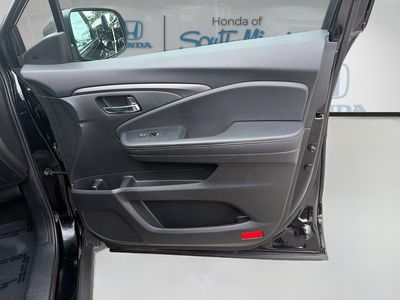 2023 Honda Ridgeline — photo 33 view