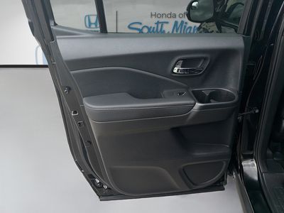 2023 Honda Ridgeline — photo 25 view