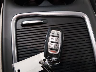2024 Chrysler Pacifica — photo 15 view