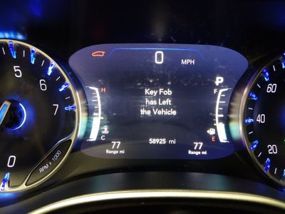 2024 Chrysler Pacifica — photo 14 view