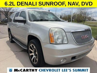 2011 GMC Yukon XL - Photo 2