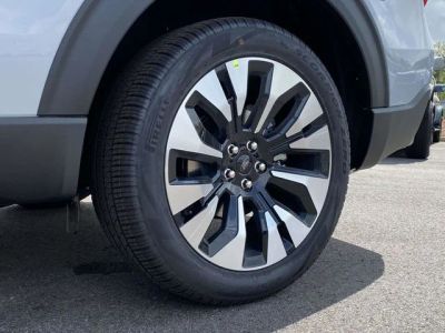 2026 Ford Explorer — photo 9 view