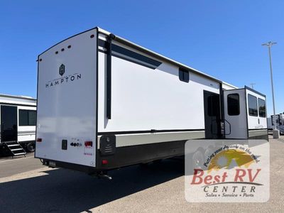 2026 CrossRoads RV Hampton - Photo 5