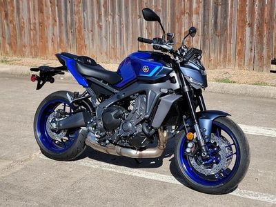 2025 Yamaha MT-09 - Photo 2