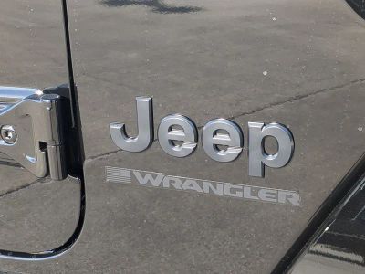 2026 Jeep Wrangler — photo 13 view