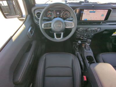 2026 Jeep Wrangler — photo 18 view