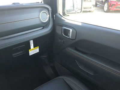 2026 Jeep Wrangler — photo 19 view