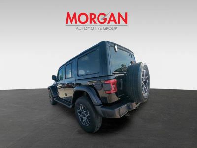 2026 Jeep Wrangler — photo 7 view