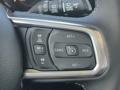 2026 Jeep Wrangler — photo 31 view